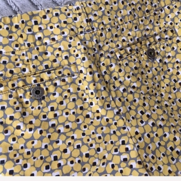 J. Crew Yellow patterned chino shorts 6 - Picture 4 of 6